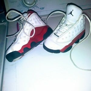 White /Red/black